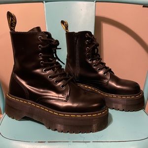 Doc Martens Jadon leather boots